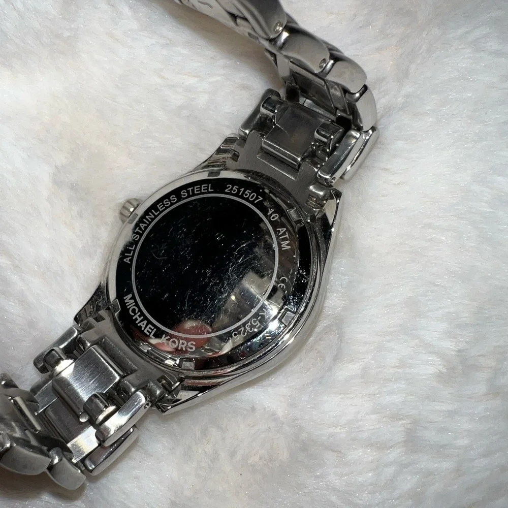 Michael Kors watch - Picture 4 of 4